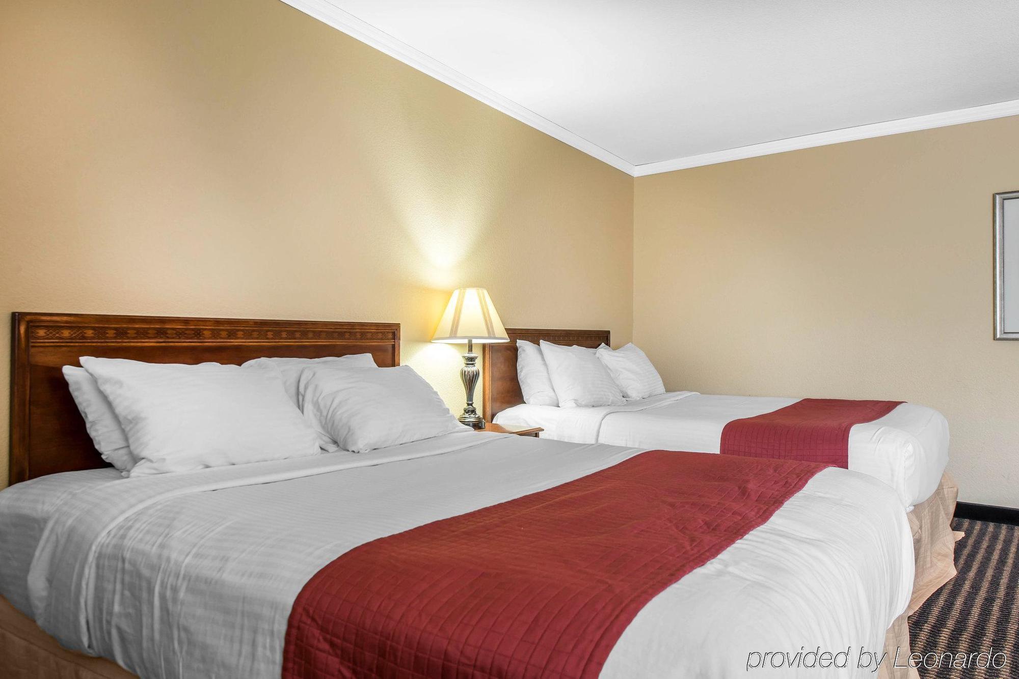 Travelodge By Wyndham Stratton Luaran gambar
